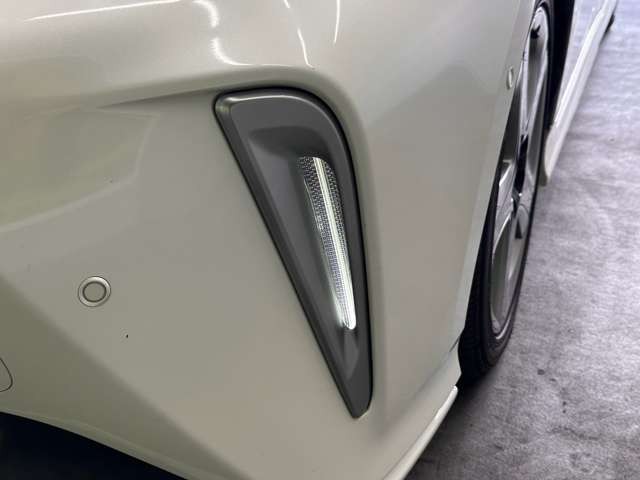 トヨタ プリウス １．８ Ａ ツーリングセレクション R1年 () 99