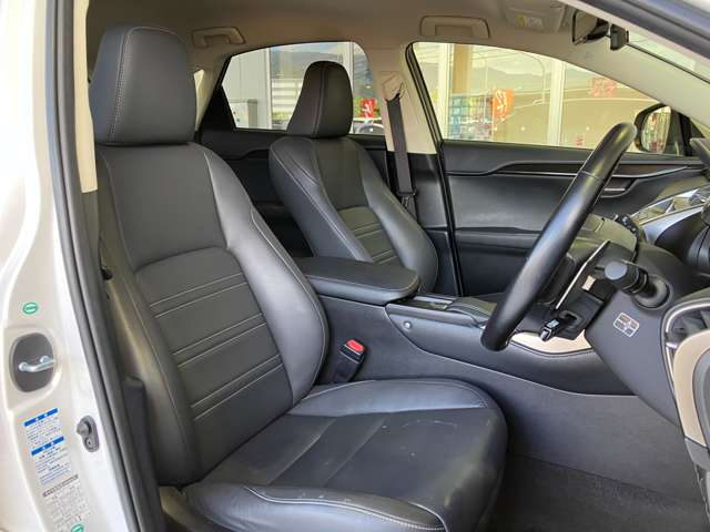 レクサス ＮＸ２００ｔ ２００Ｔ Ｉパッケージ ４ＷＤ H27年 (近畿) 99