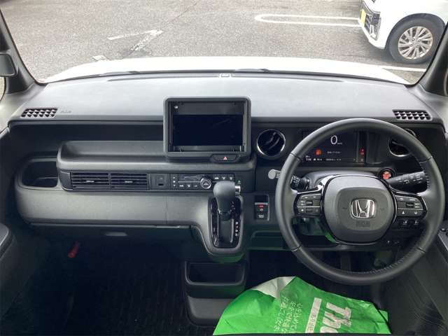 ホンダ Ｎ　ＢＯＸ カスタム ６６０ ブラック スタイル R8年 (近畿) 99