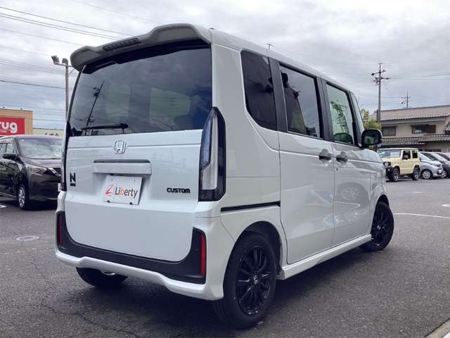 ホンダ Ｎ　ＢＯＸ カスタム ６６０ ブラック スタイル R8年 (近畿) 99