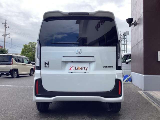 ホンダ Ｎ　ＢＯＸ カスタム ６６０ ブラック スタイル R8年 (近畿) 99