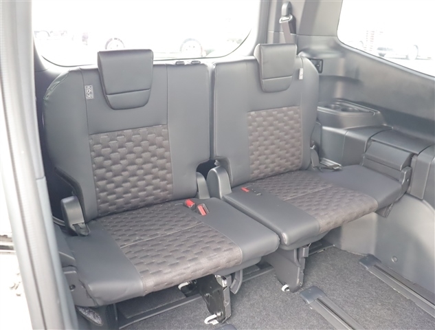 トヨタ ヴォクシー ２．０ Ｓ－Ｚ R6年 () 99