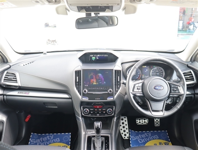 スバル フォレスター　ハイブリッド ２．０ アドバンス ４ＷＤ R1年 () 99