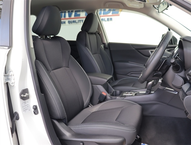 スバル フォレスター　ハイブリッド ２．０ アドバンス ４ＷＤ R1年 () 99
