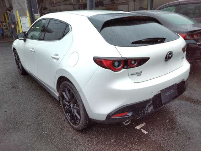 マツダ ＭＡＺＤＡ３　ファストバック １．５ １５Ｓ ブラックトーンエディション ４ＷＤ R4年 (関東) 99