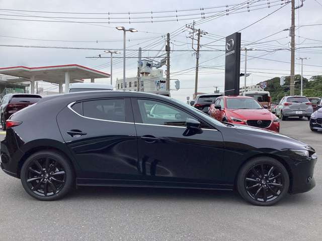 マツダ ＭＡＺＤＡ３　ファストバック １．８ ＸＤ ドライブ エディション ディーゼルターボ R7年 (関東) 99