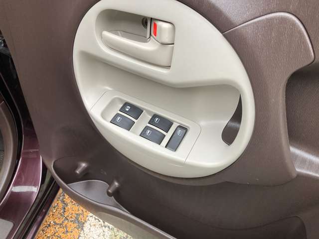 トヨタ パッソ １．０ プラスハナ Ｇパッケージ H28年 (東海) 99