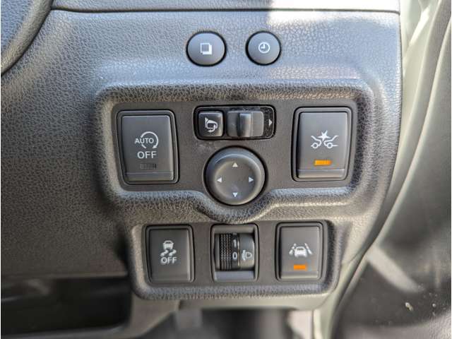 日産 ノート １．２ Ｘ ライダー H28年 () 99
