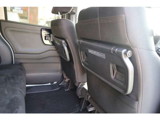 ホンダ Ｎ　ＢＯＸ カスタム ６６０ Ｌ R5年 (九州・沖縄) 99