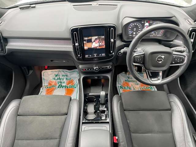 ボルボ ＸＣ４０ Ｂ４ ＡＷＤ Ｒデザイン ４ＷＤ R2年 (東海) 99