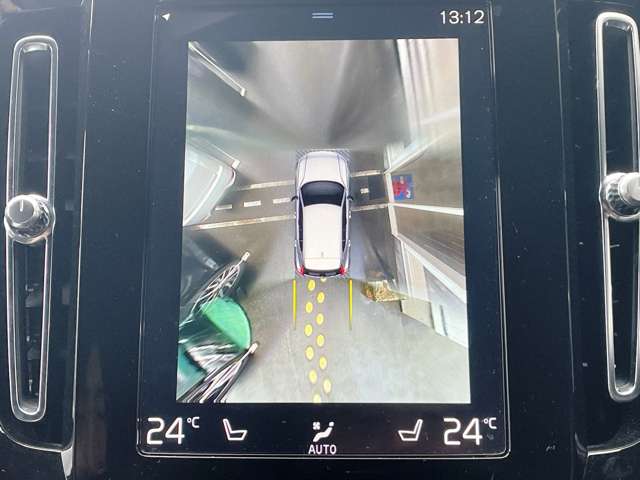 ボルボ ＸＣ４０ Ｂ４ ＡＷＤ Ｒデザイン ４ＷＤ R2年 (東海) 99