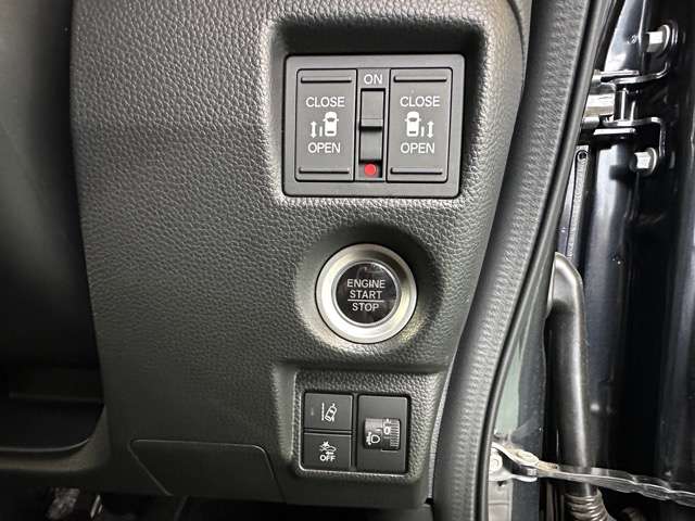 ホンダ Ｎ　ＢＯＸ カスタム ６６０ Ｌ ターボ R5年 (東海) 99