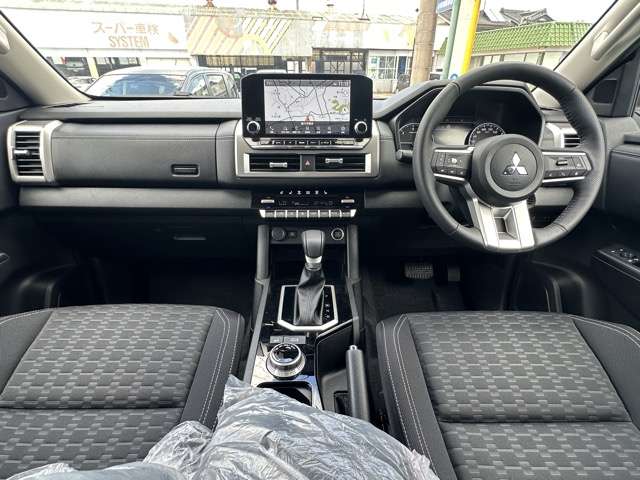三菱 トライトン ２．４ ＧＬＳ ディーゼルターボ ４ＷＤ R7年 (東海) 99