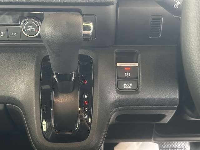 ホンダ Ｎ　ＢＯＸ カスタム ６６０ R8年 (東海) 99