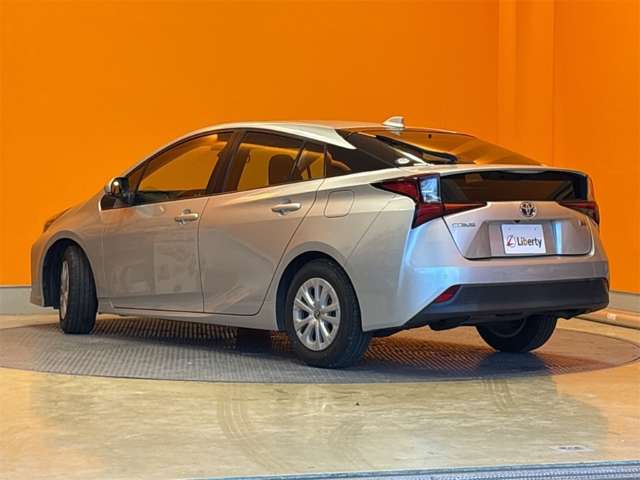 トヨタ プリウス １．８ Ｓ R3年 () 99