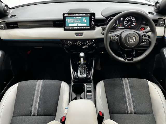 ホンダ ヴェゼル １．５ Ｅ：ＨＥＶ Ｚ プレイパッケージ R8年 () 99