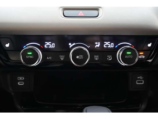 ホンダ ヴェゼル １．５ Ｅ：ＨＥＶ Ｚ プレイパッケージ R8年 () 99