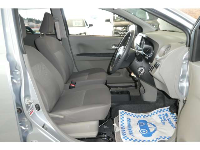 ダイハツ ミラ　イース ６６０ ＬＦ ＳＡ ４ＷＤ H25年 () 99