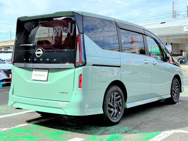 日産 セレナ １．４ Ｅ－４ＯＲＣＥ ハイウェイスターＶ ４ＷＤ R8年 (東北) 99