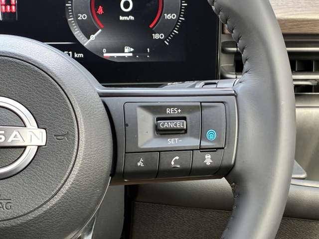 日産 セレナ １．４ Ｅ－４ＯＲＣＥ ハイウェイスターＶ ４ＷＤ R8年 (東北) 99