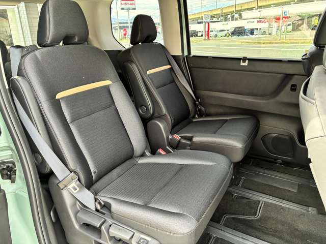 日産 セレナ １．４ Ｅ－４ＯＲＣＥ ハイウェイスターＶ ４ＷＤ R8年 (東北) 99