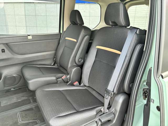 日産 セレナ １．４ Ｅ－４ＯＲＣＥ ハイウェイスターＶ ４ＷＤ R8年 (東北) 99