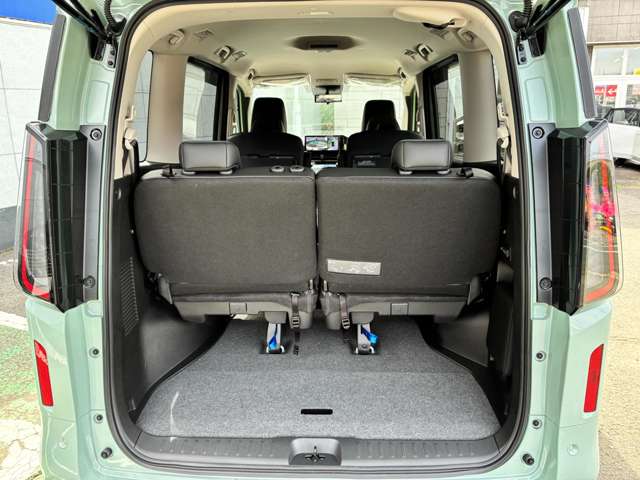 日産 セレナ １．４ Ｅ－４ＯＲＣＥ ハイウェイスターＶ ４ＷＤ R8年 (東北) 99