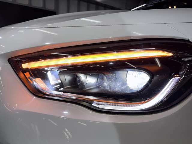 メルセデスベンツ ＧＬＡクラス ＧＬＡ２００ Ｄ ４マチック ＡＭＧライン ディーゼルターボ ４ＷＤ R2年 () 99