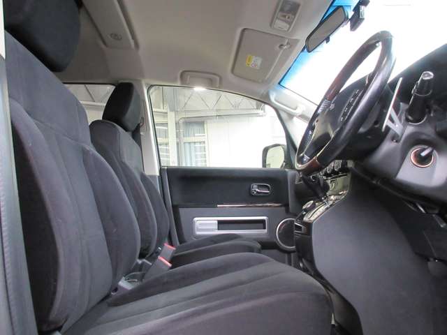 三菱 デリカ　Ｄ：５ ２．２ Ｄ パワーパッケージ ディーゼルターボ ４ＷＤ H29年 () 99