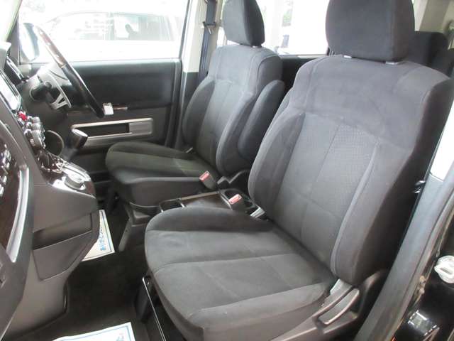 三菱 デリカ　Ｄ：５ ２．２ Ｄ パワーパッケージ ディーゼルターボ ４ＷＤ H29年 () 99