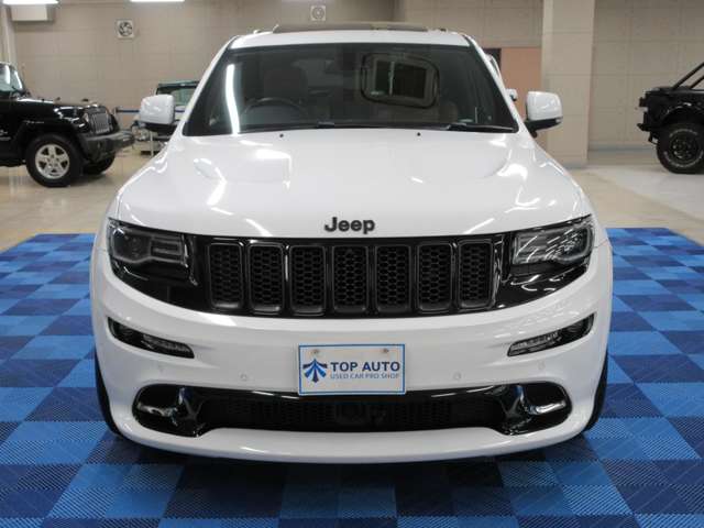 ジープ グランドチェロキー ＳＲＴ８ ４ＷＤ H28年 (関東) 99