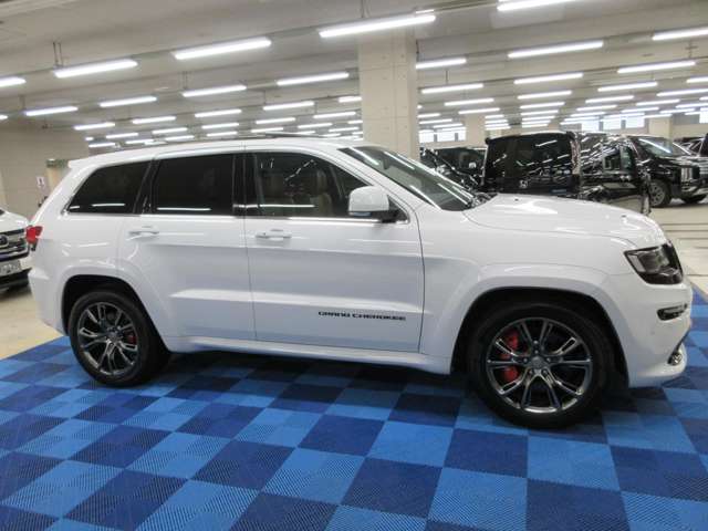 ジープ グランドチェロキー ＳＲＴ８ ４ＷＤ H28年 (関東) 99