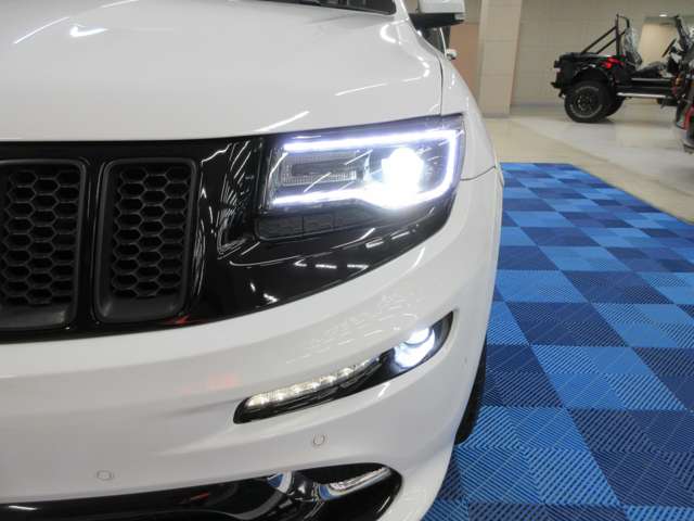 ジープ グランドチェロキー ＳＲＴ８ ４ＷＤ H28年 (関東) 99
