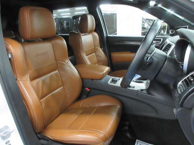 ジープ グランドチェロキー ＳＲＴ８ ４ＷＤ H28年 (関東) 99