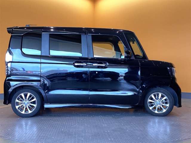 ホンダ Ｎ　ＢＯＸ カスタム ６６０ Ｌ R3年 (近畿) 99