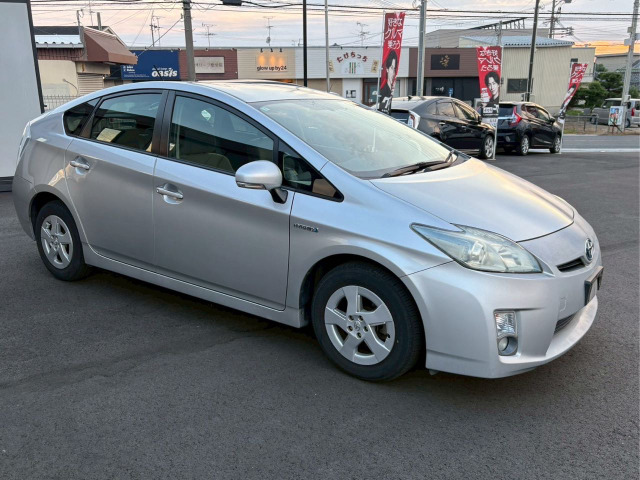 トヨタ プリウス １．８ Ｓ H21年 (近畿) 99