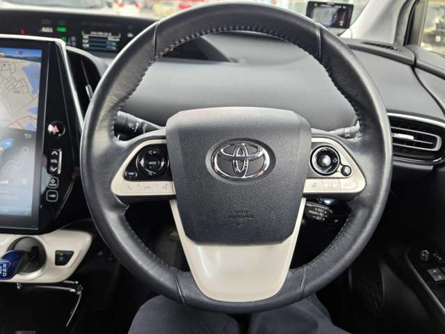 トヨタ プリウスＰＨＶ １．８ Ａ H29年 () 99