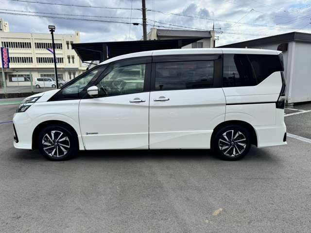 日産 セレナ １．２ Ｅ－ＰＯＷＥＲ ハイウェイスター Ｖ R1年 (近畿) 99