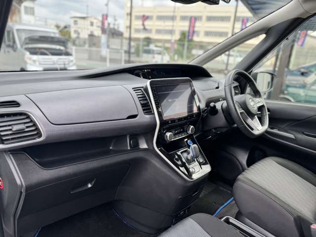 日産 セレナ １．２ Ｅ－ＰＯＷＥＲ ハイウェイスター Ｖ R1年 (近畿) 99