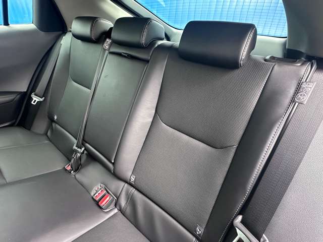 トヨタ プリウス ２．０ Ｚ R5年 (関東) 99