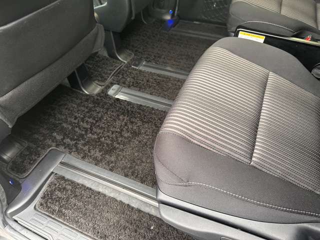 トヨタ ヴォクシー ２．０ ＺＳ 煌 H30年 (関東) 99