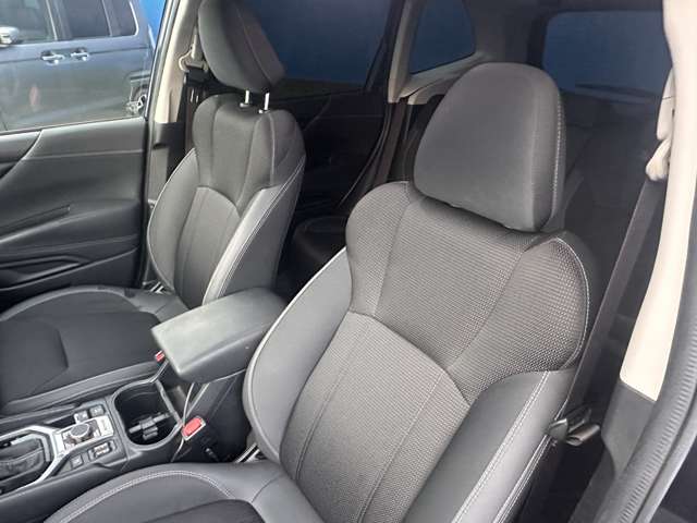 スバル フォレスター ２．５ ツーリング ４ＷＤ H30年 (関東) 99