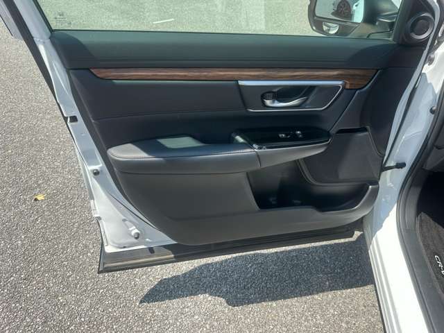 ホンダ ＣＲ－Ｖ ２．０ ハイブリッド ＥＸ マスターピース R1年 (関東) 99