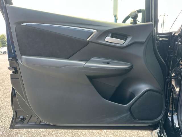 ホンダ シャトル １．５ ハイブリッド Ｘ スタイルエディション H28年 (関東) 99