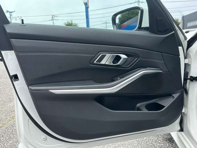 ＢＭＷ ３シリーズ ３２０Ｄ Ｘドライブ Ｍスポーツ エディション ジョイプラス ディーゼルターボ ４ＷＤ R3年 (関東) 99