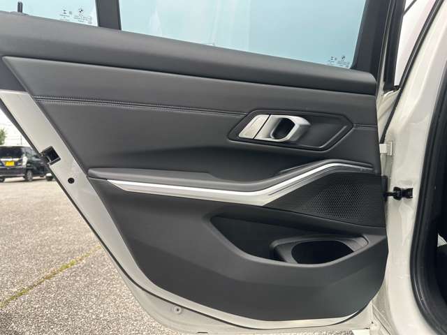 ＢＭＷ ３シリーズ ３２０Ｄ Ｘドライブ Ｍスポーツ エディション ジョイプラス ディーゼルターボ ４ＷＤ R3年 (関東) 99