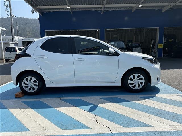 トヨタ ヤリス １．０ Ｘ R2年 () 99