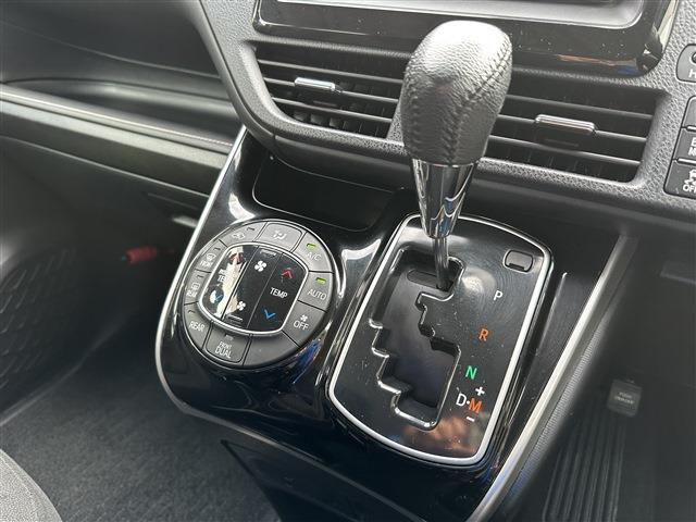 トヨタ エスクァイア ２．０ ＸＩ H28年 () 99
