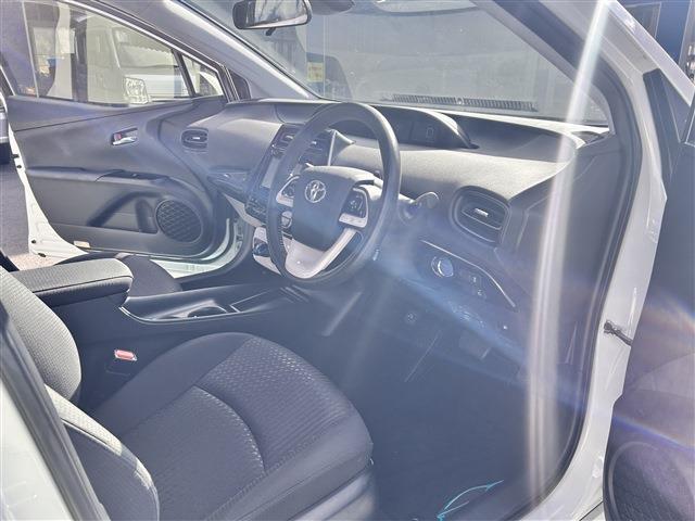 トヨタ プリウス １．８ Ｓ H28年 (中国) 99