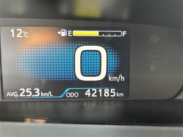 トヨタ プリウス １．８ Ｓ H28年 (中国) 99